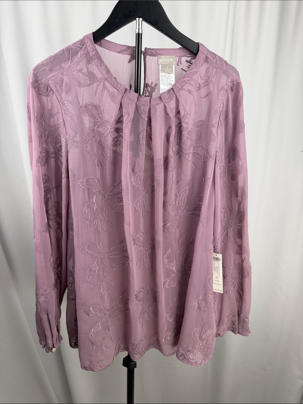 Chico’s Tonal Embroidery Crinkle Blouse Violet Ice Size 3 NWT